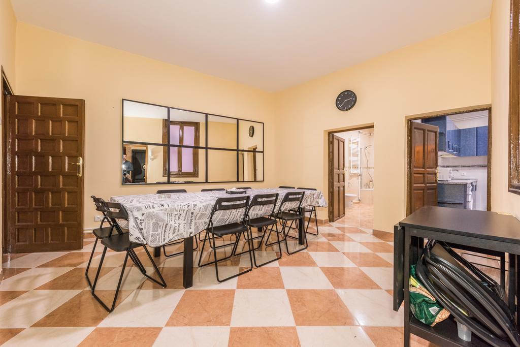 Grand Latina Apartment Madrid Rum bild