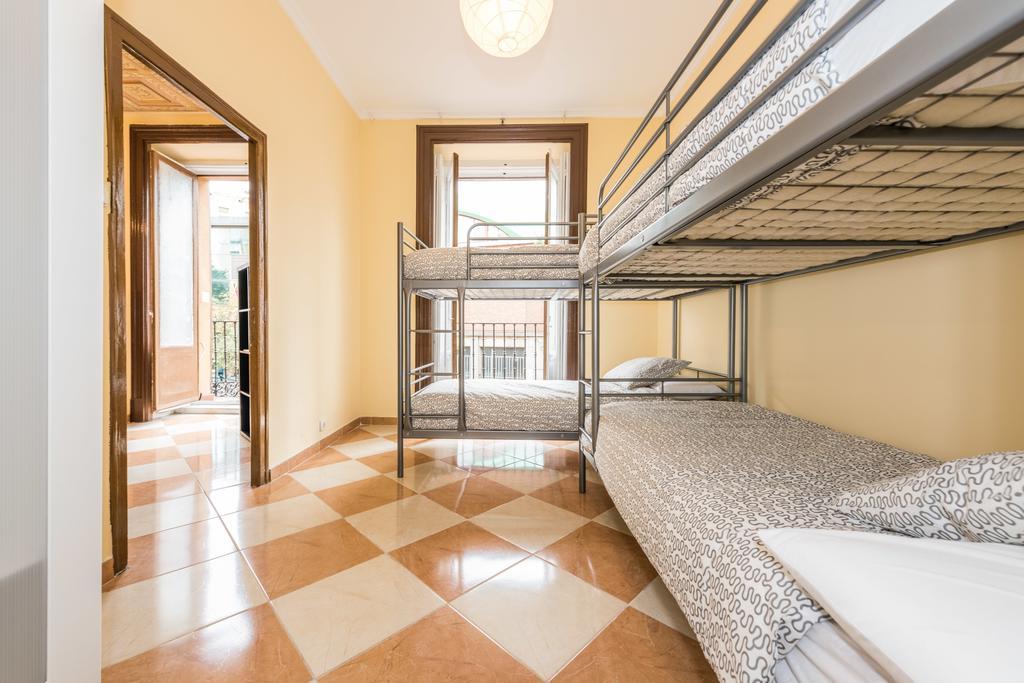Grand Latina Apartment Madrid Rum bild