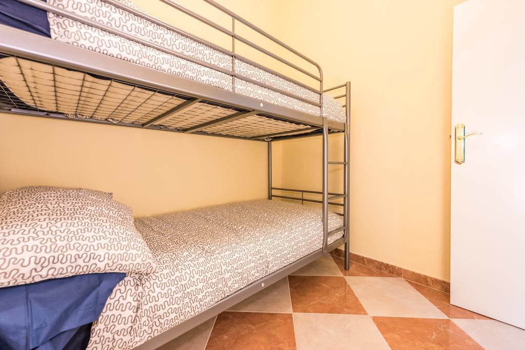 Grand Latina Apartment Madrid Rum bild