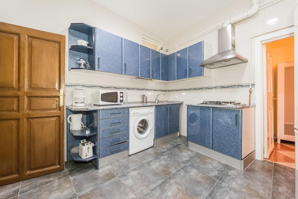 Grand Latina Apartment Madrid Rum bild